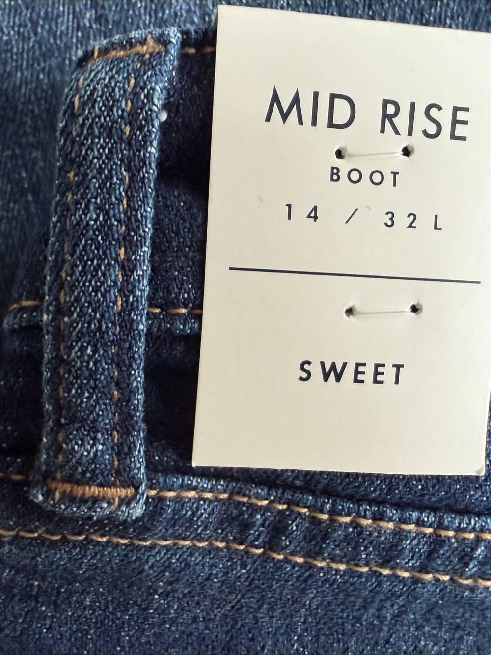New with Tags Lucky Brand Women's Boot Cut Jeans in Dark Blue Wash - Picture 5 of 6